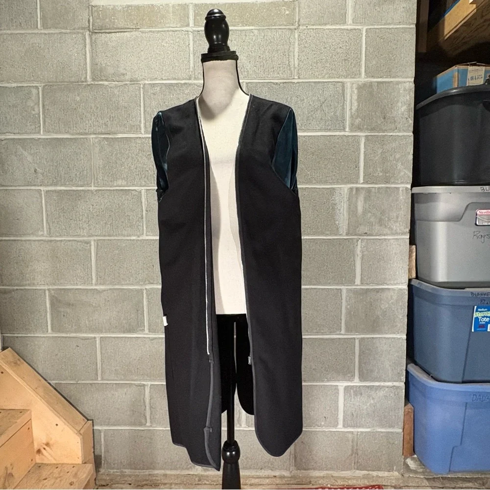 Vintage Degrees trench coat. - Picture 12 of 15